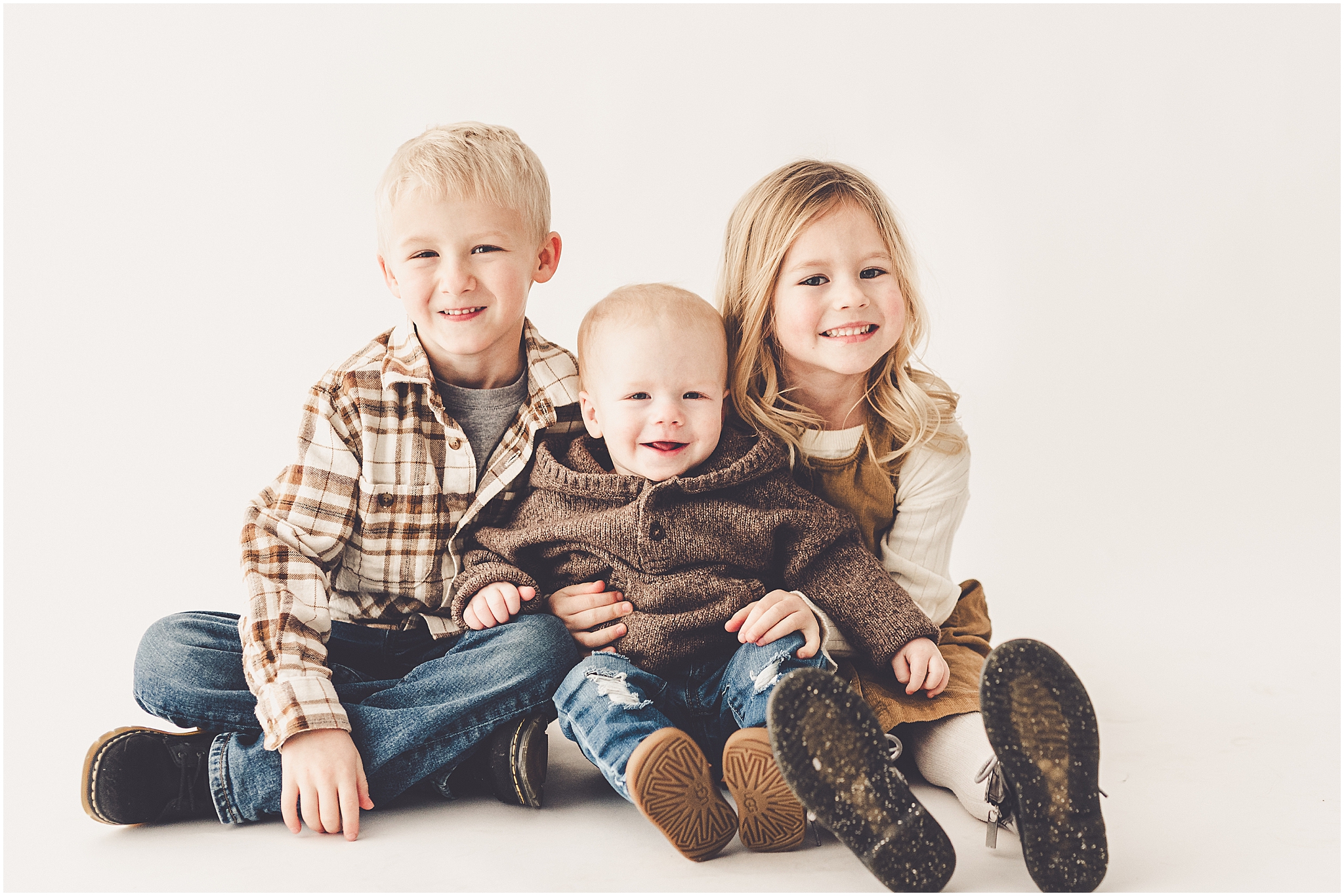 One-year milestone photo inspiration at Studio 388 in Kankakee, Illinois with Kankakee family photographer Kara Evans Photographer.