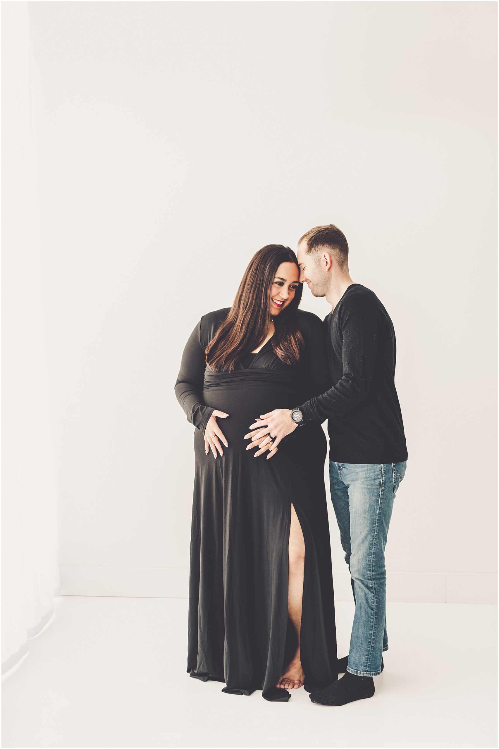 Studio maternity & family photos at Studio 388 in Kankakee, Illinois with Kankakee family photographer Kara Evans Photographer.