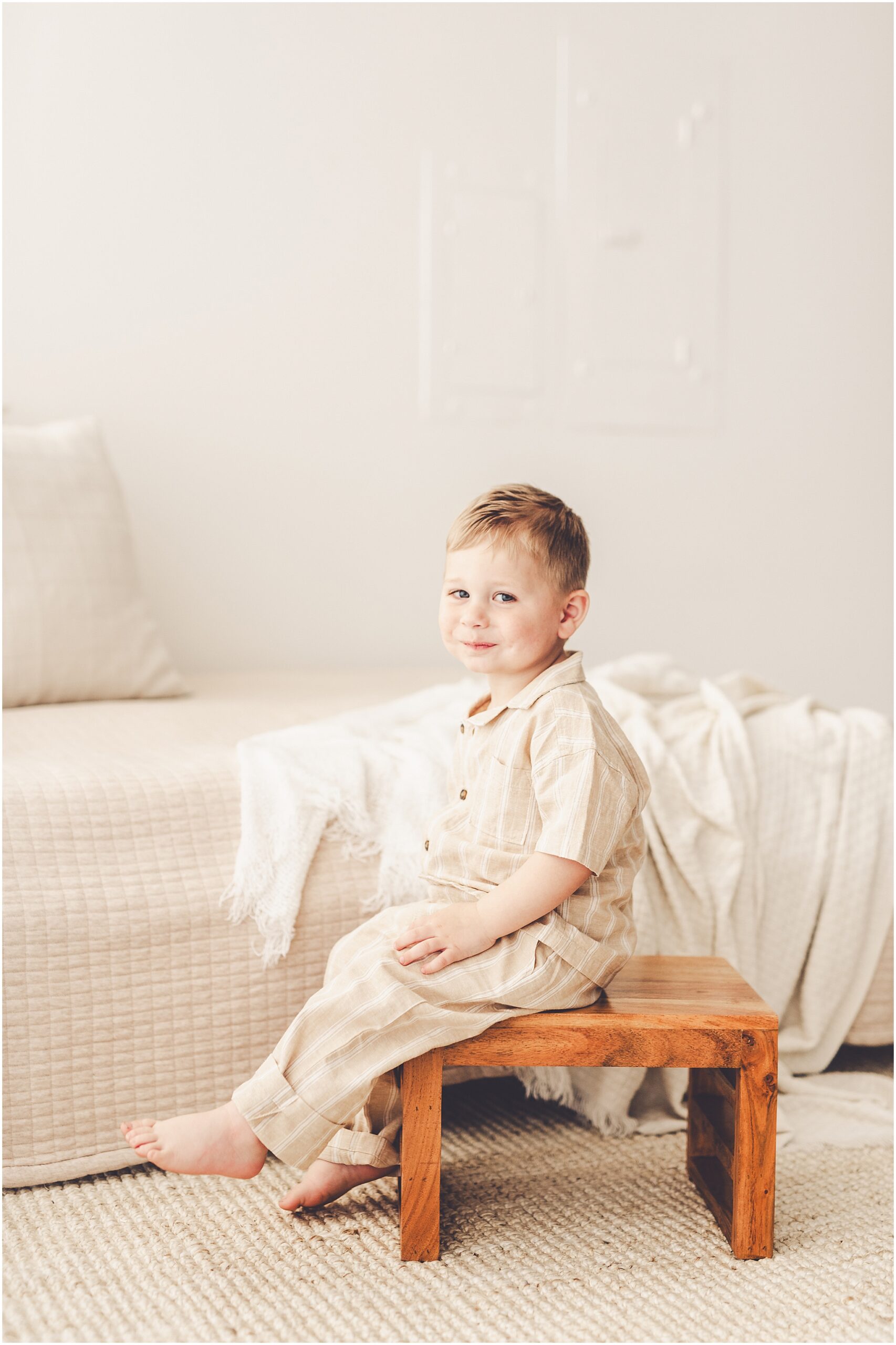 Explore family and newborn photos at Studio 388 in Kankakee, Illinois with Kankakee newborn photographer Kara Evans Photographer.