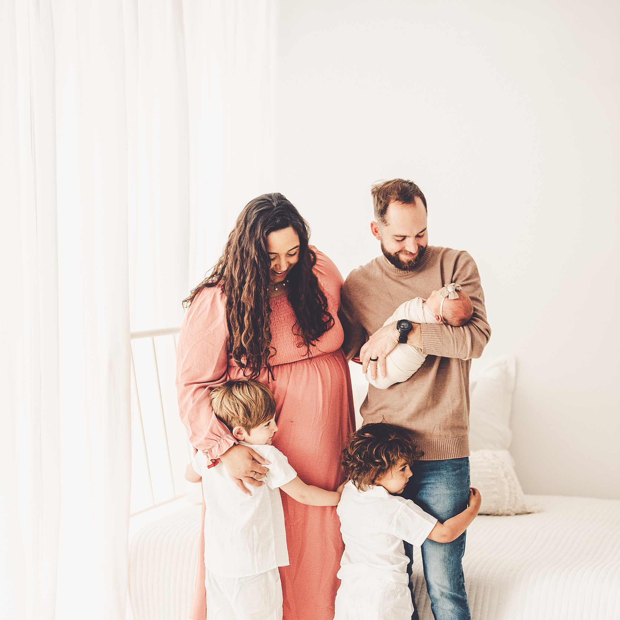 Kara Evans Photographer is a Kankakee studio newborn photographer located at Studio 388 in Kankakee, Illinois.