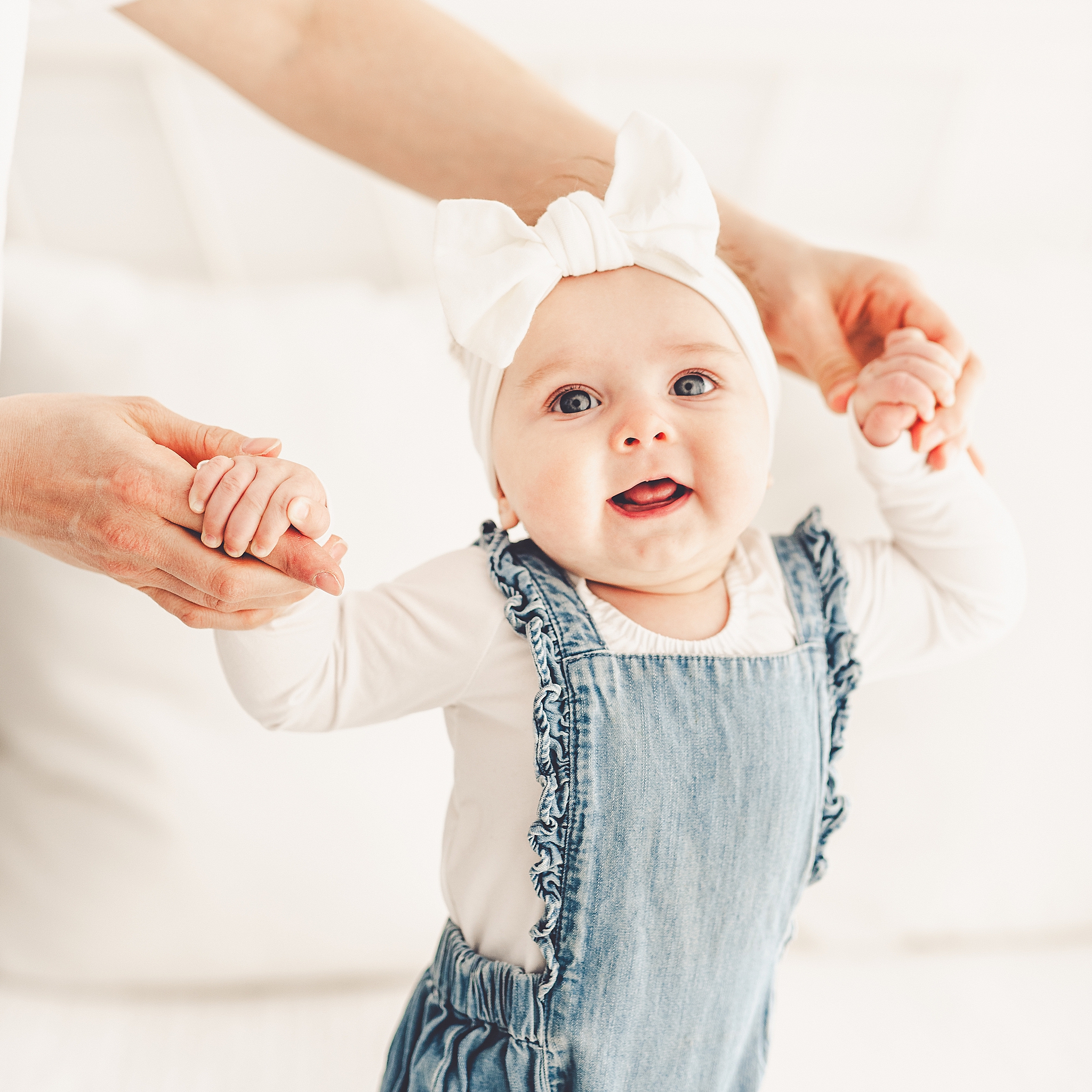 Kankakee studio four-month milestone photos at Studio 388 with Kankakee family photographer Kara Evans Photographer.