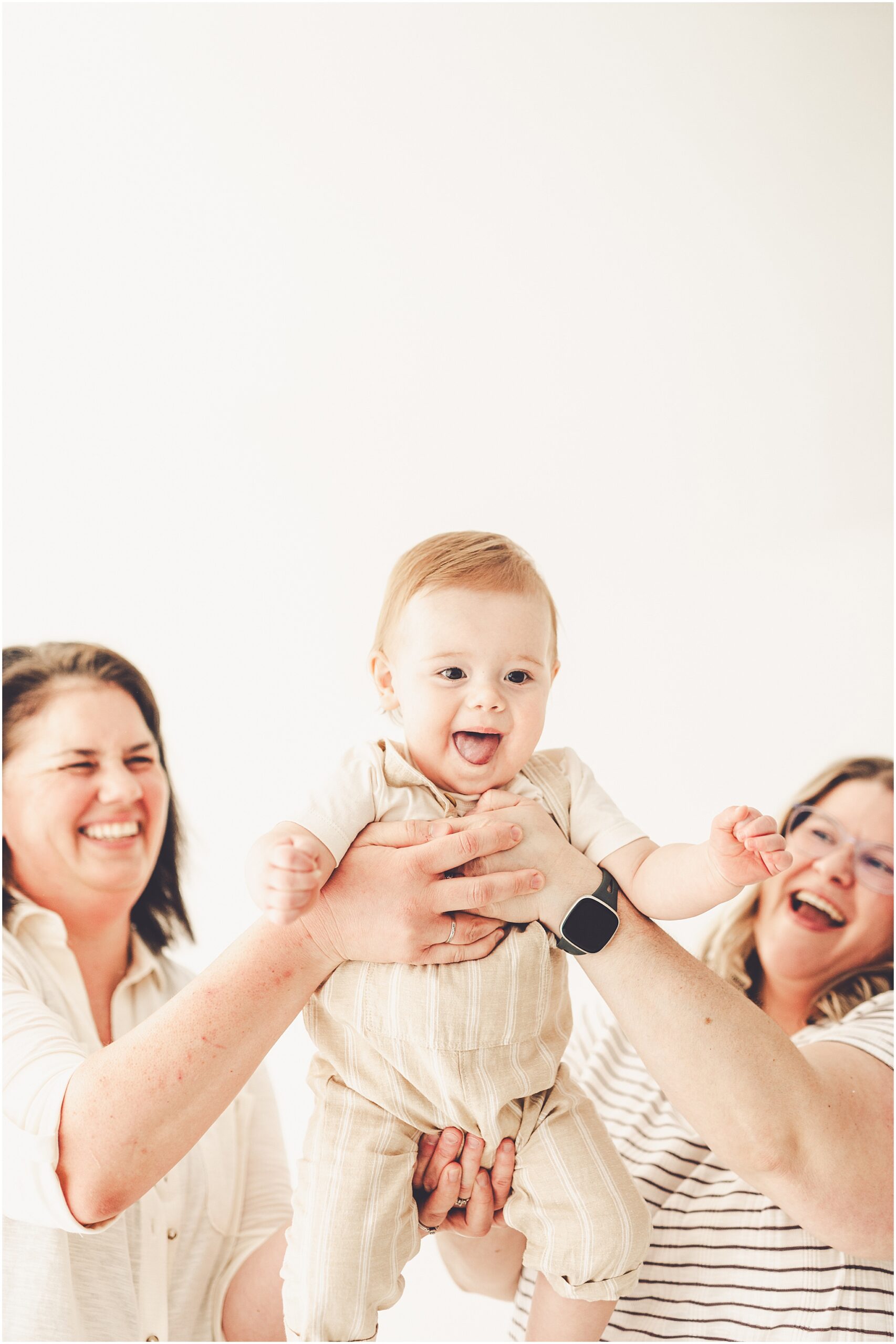 Inspiration for studio one-year milestone photos at Studio 388 in Kankakee with Kankakee family photographer Kara Evans Photographer.