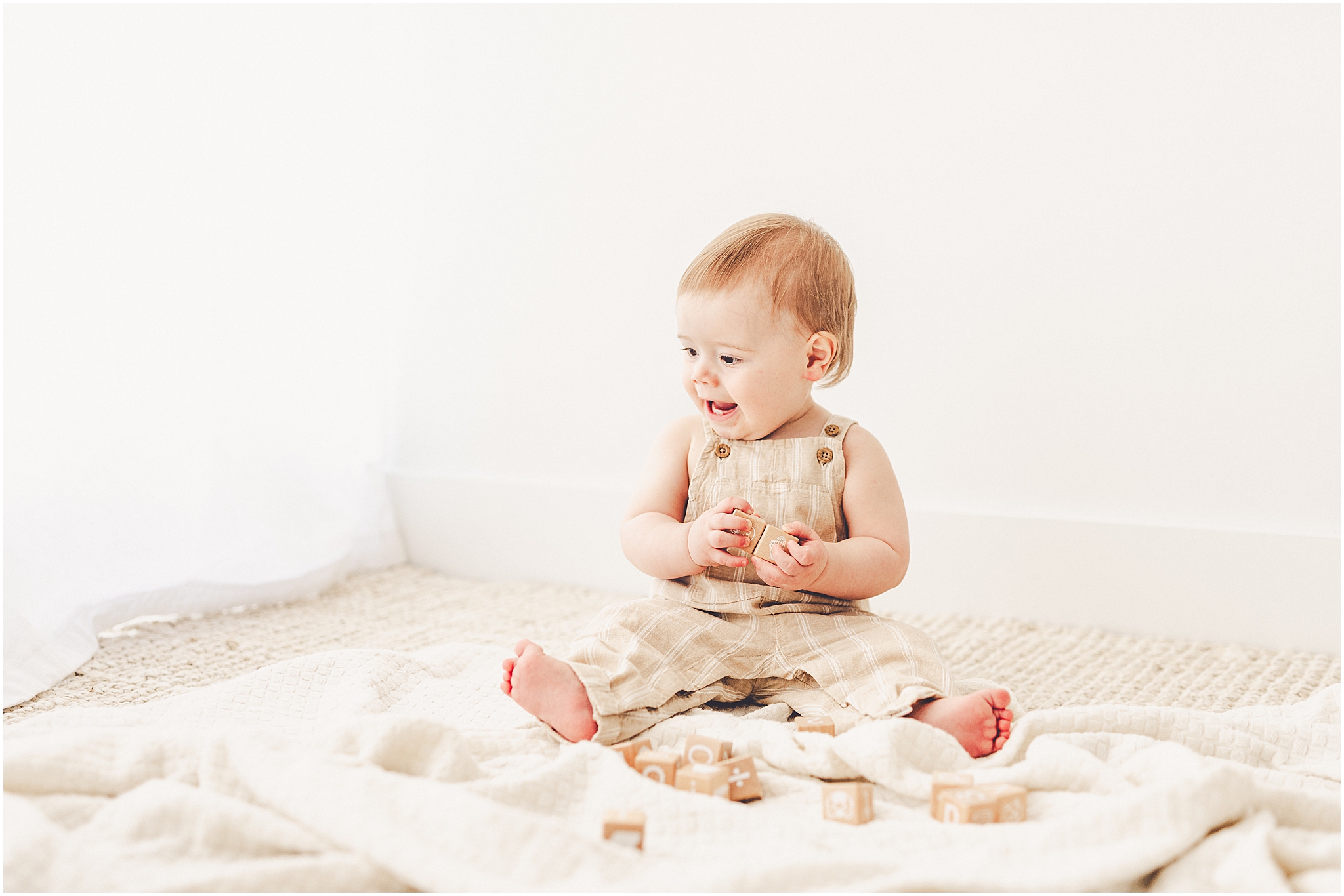 Inspiration for studio one-year milestone photos at Studio 388 in Kankakee with Kankakee family photographer Kara Evans Photographer.