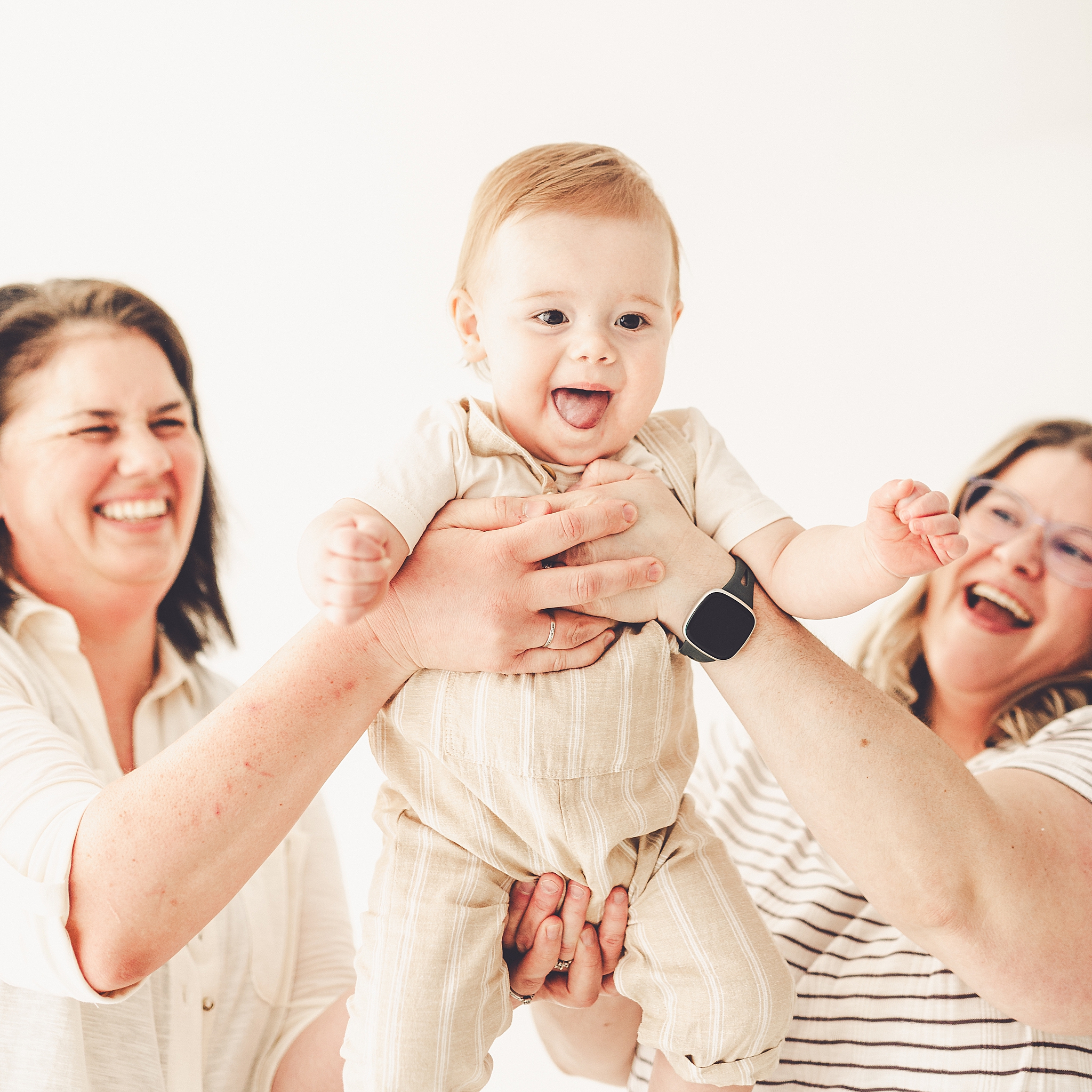 Inspiration for studio one-year milestone photos at Studio 388 in Kankakee with Kankakee family photographer Kara Evans Photographer.