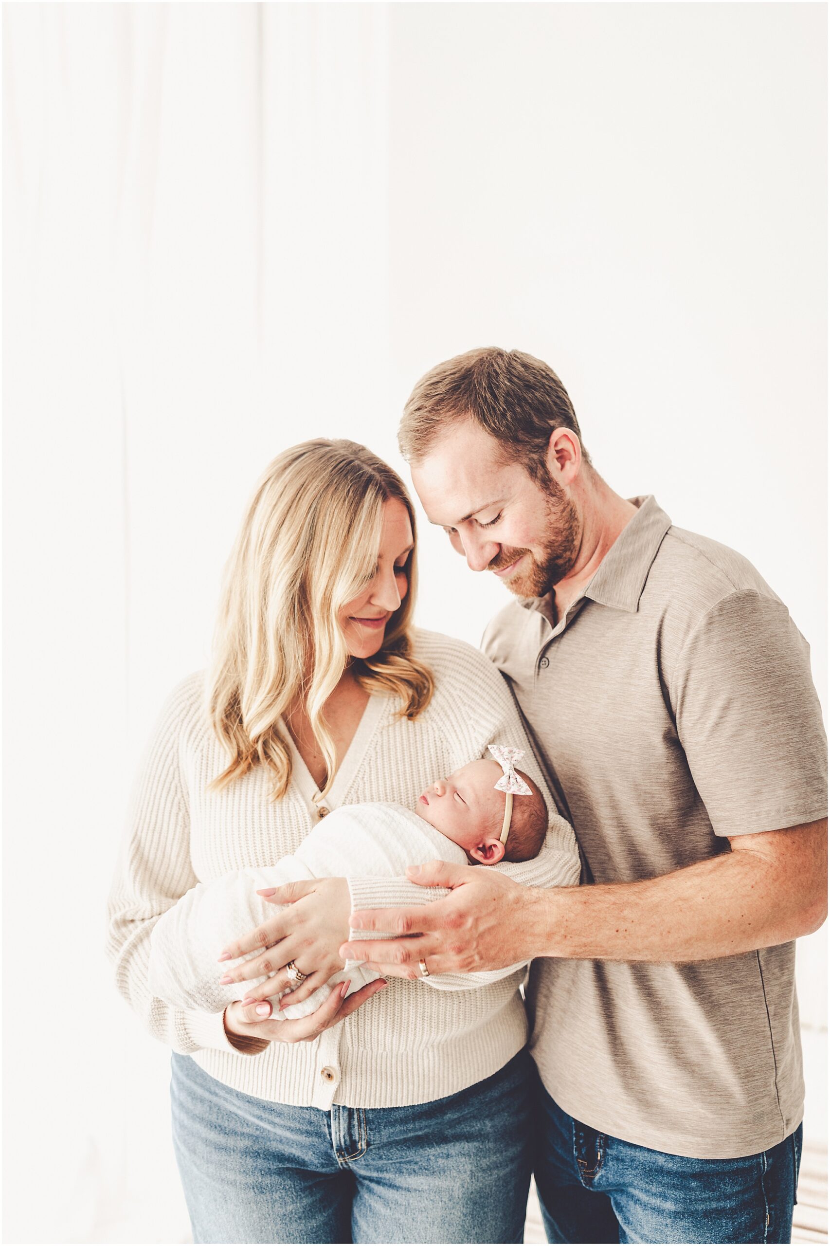 Cozy newborn photos at Studio 388 in Kankakee. Kara Evans Photographer photographs growing families in Kankakee & Iroquois County.