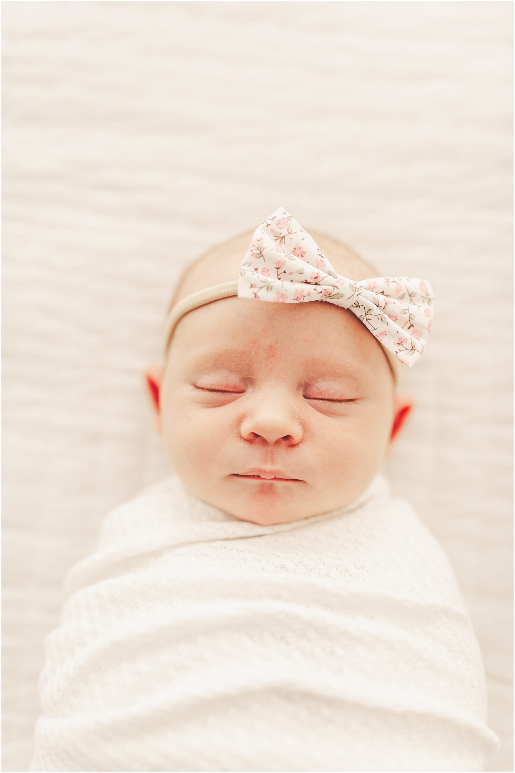 Cozy newborn photos at Studio 388 in Kankakee. Kara Evans Photographer photographs growing families in Kankakee & Iroquois County.