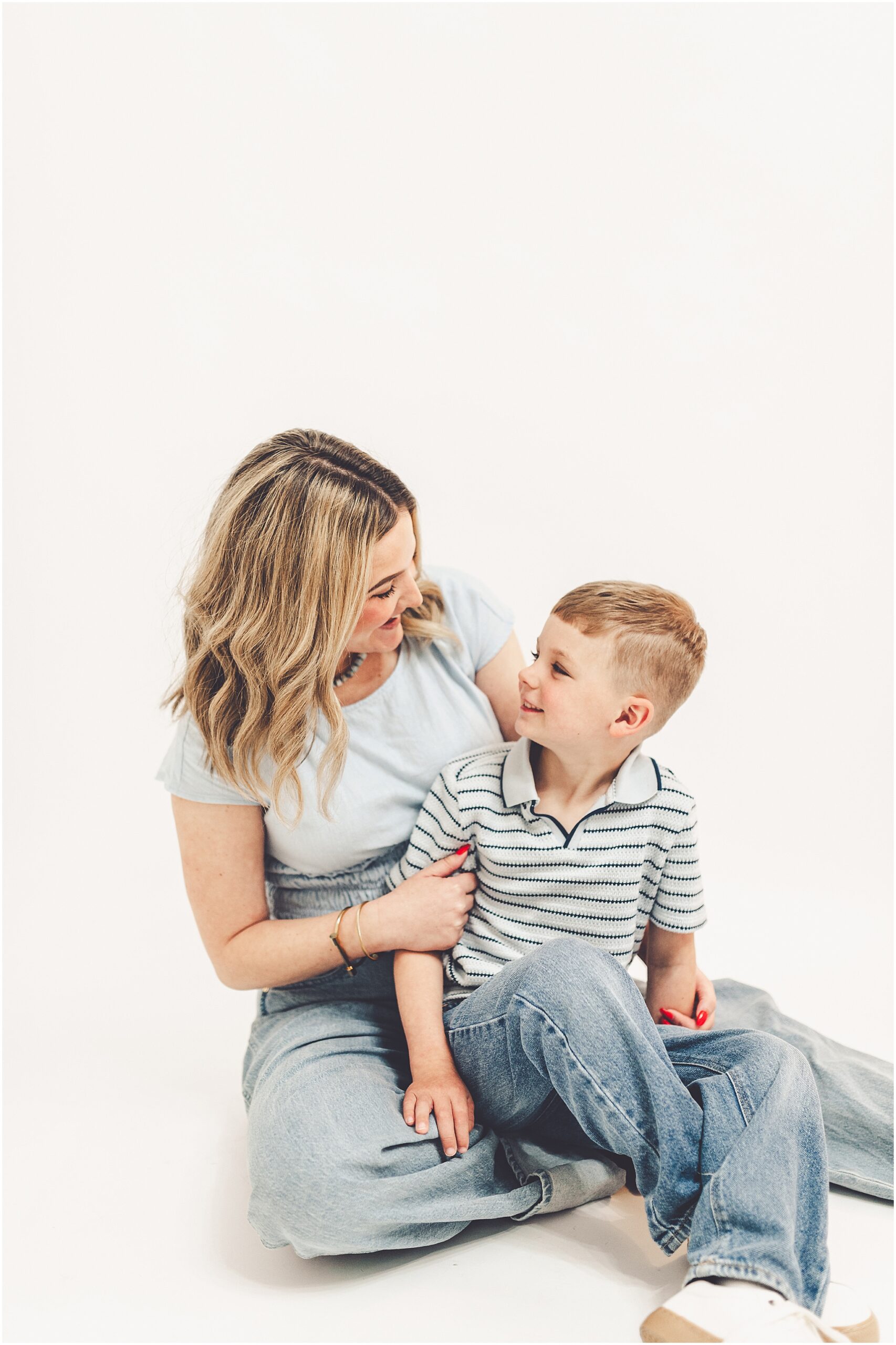 Mommy & me photoshoot inspiration from a Mother's Day photoshoot at JP STYLE CO. in Kentland, Indiana with Kara Evans Photographer.