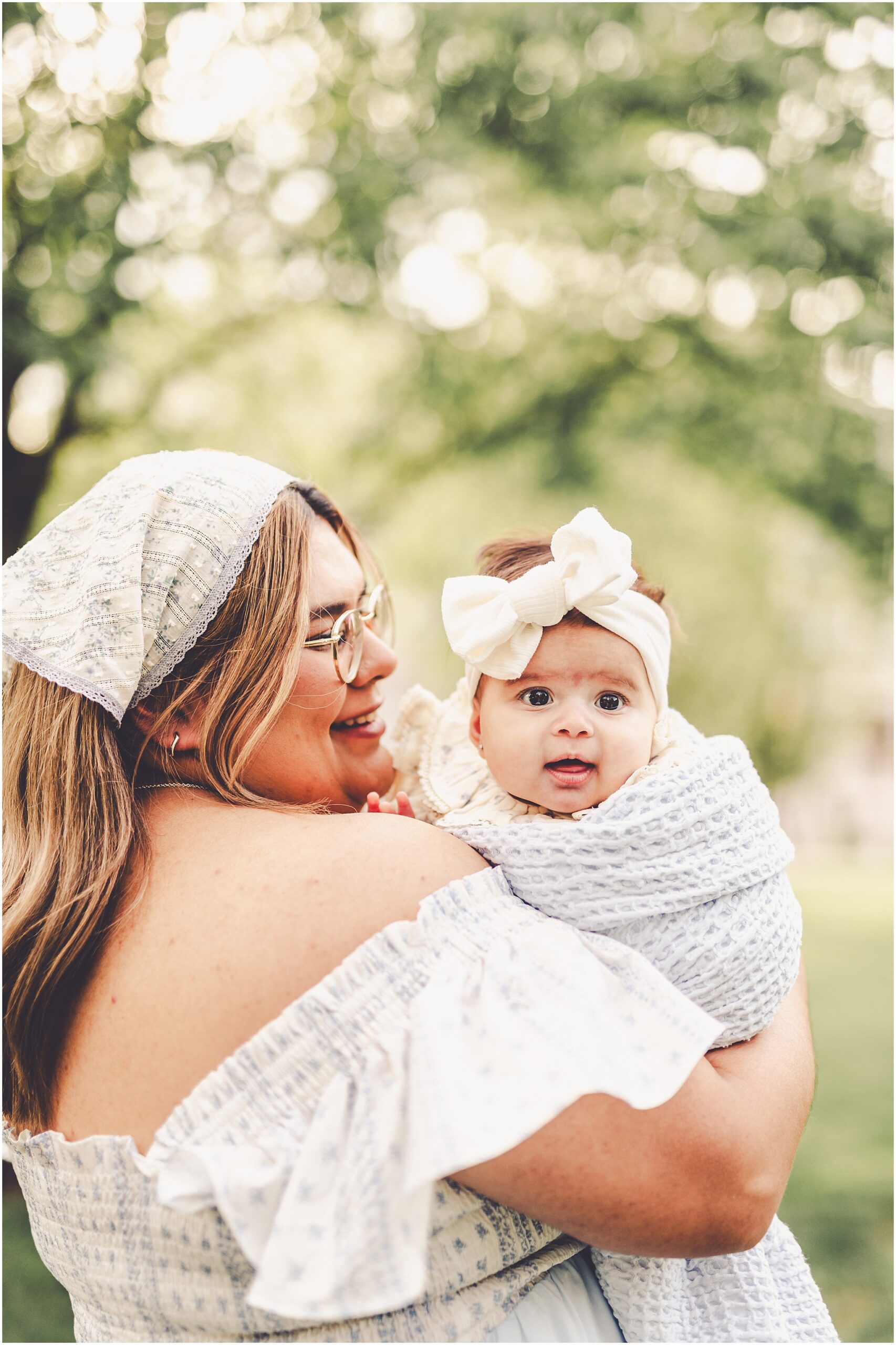 Spring Mother's Day photoshoot in Bourbonnais, Illinois with Kankakee family photographer Kara Evans Photographer.