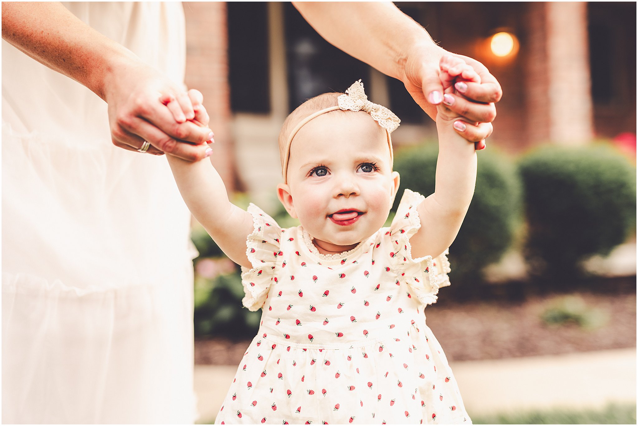 A summer family session photographed by Central Illinois family photographer Kara Evans Photographer.
