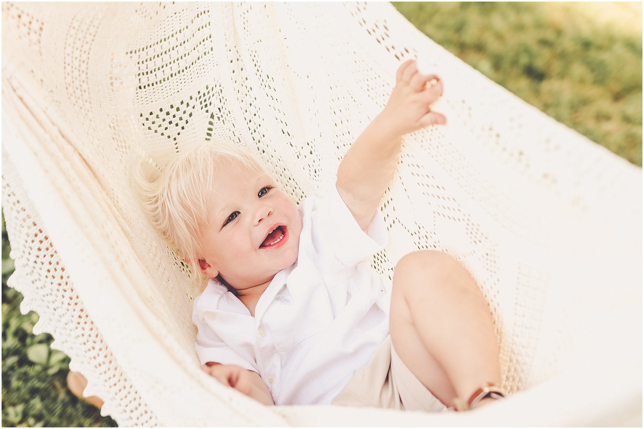 A summer evening spent on the farm with Central Illinois family photographer Kara Evans Photographer.