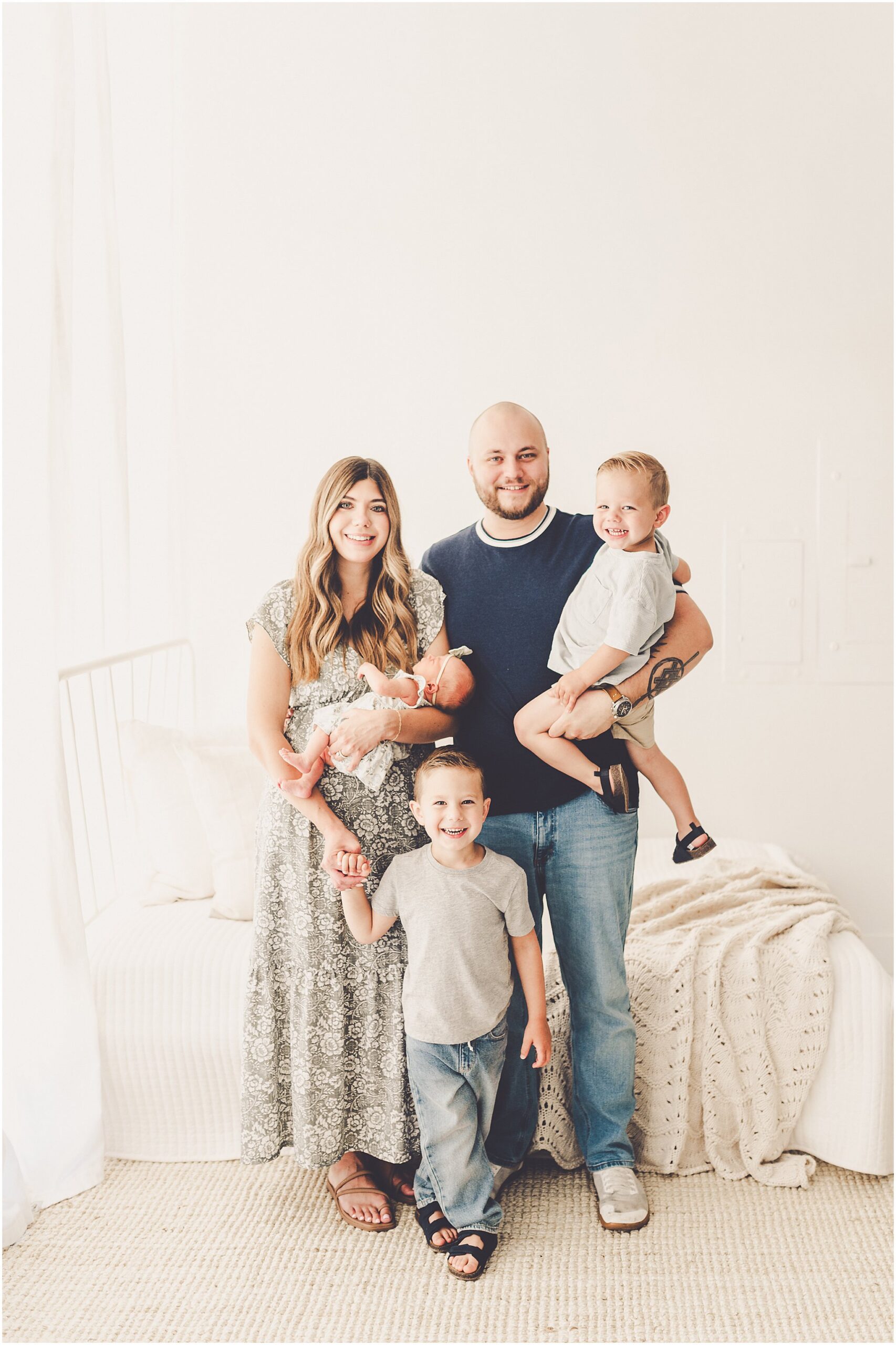 Kara Evans Photographer is a Kankakee newborn photographer based at the natural light studio, Studio 388, in downtown Kankakee, Illinois.
