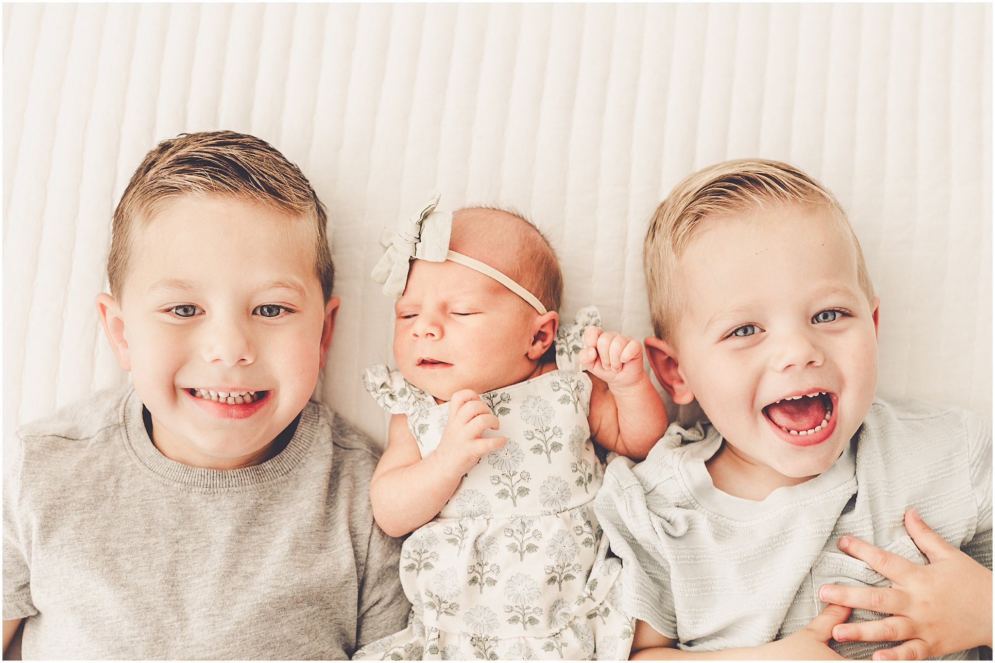 Kara Evans Photographer is a Kankakee newborn photographer based at the natural light studio, Studio 388, in downtown Kankakee, Illinois.
