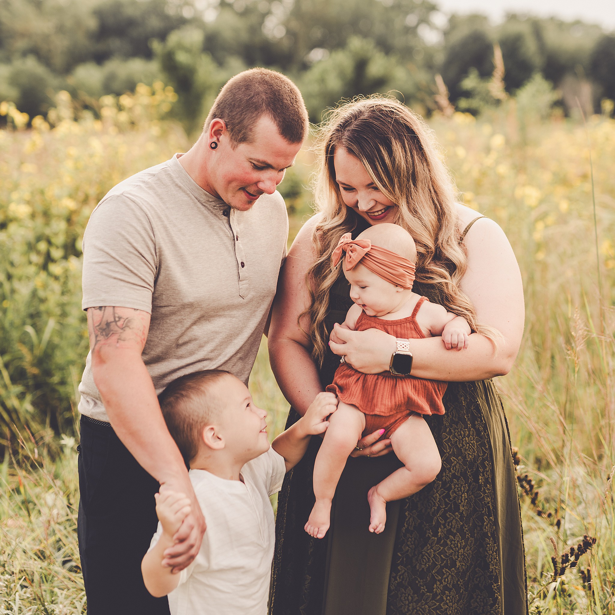 Take a look at this summer Central Illinois family session at a local forest preserve with family photographer Kara Evans Photographer.
