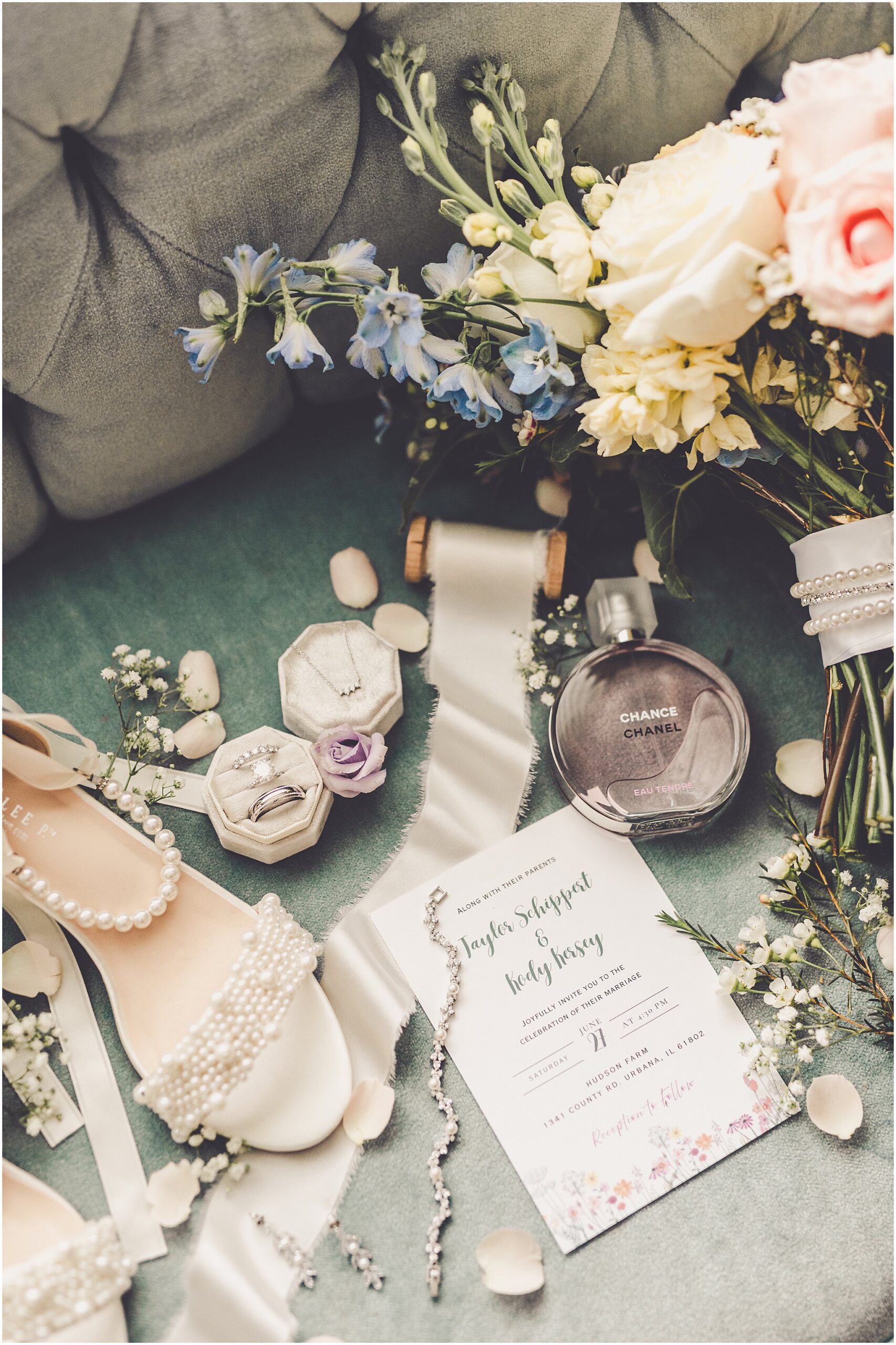 A look at Taylor & Kody's summer Hudson Farm wedding photos in Urbana, Illinois with Central Illinois photographer Kara Evans Photographer.
