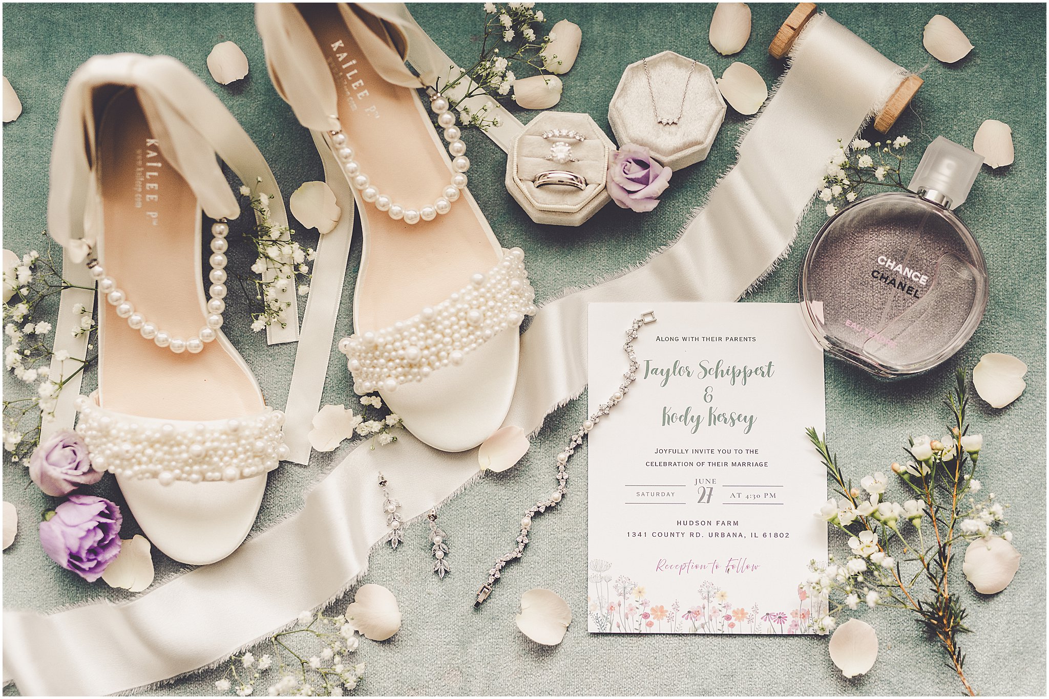 A look at Taylor & Kody's summer Hudson Farm wedding photos in Urbana, Illinois with Central Illinois photographer Kara Evans Photographer.