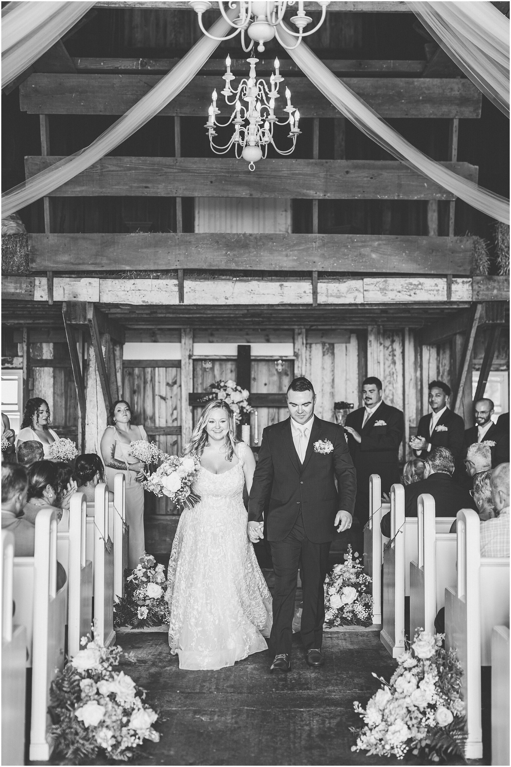 A look at Taylor & Kody's summer Hudson Farm wedding photos in Urbana, Illinois with Central Illinois photographer Kara Evans Photographer.