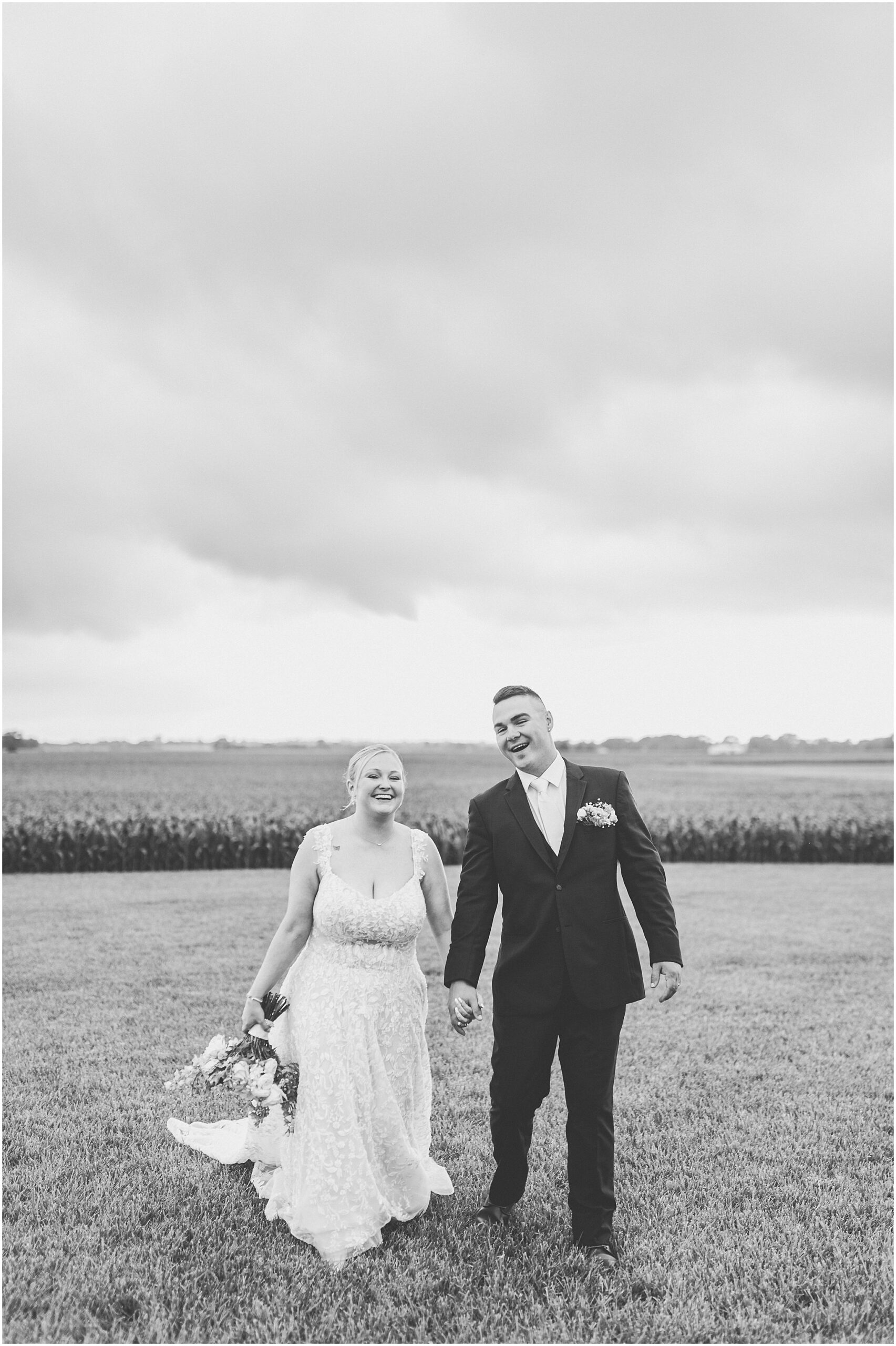 A look at Taylor & Kody's summer Hudson Farm wedding photos in Urbana, Illinois with Central Illinois photographer Kara Evans Photographer.