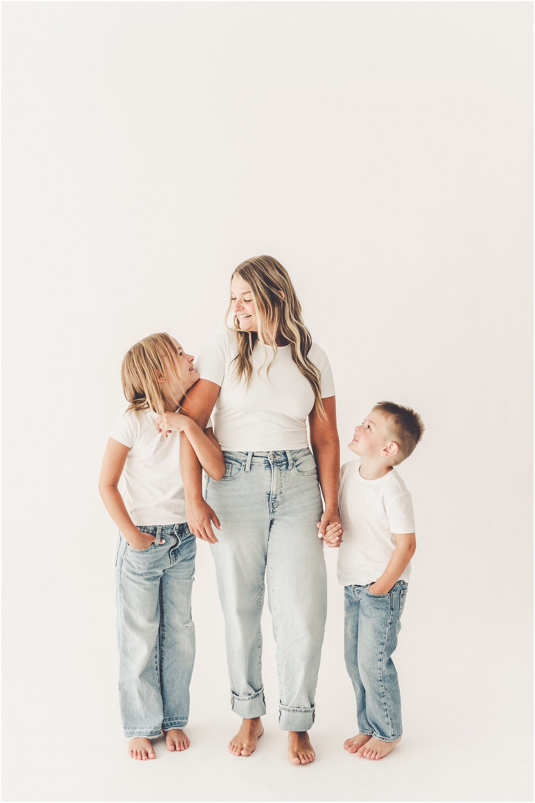 A simple & sweet studio session with the Foote family in Kankakee, Illinois, celebrating their growing kiddos with simple, playful portraits.