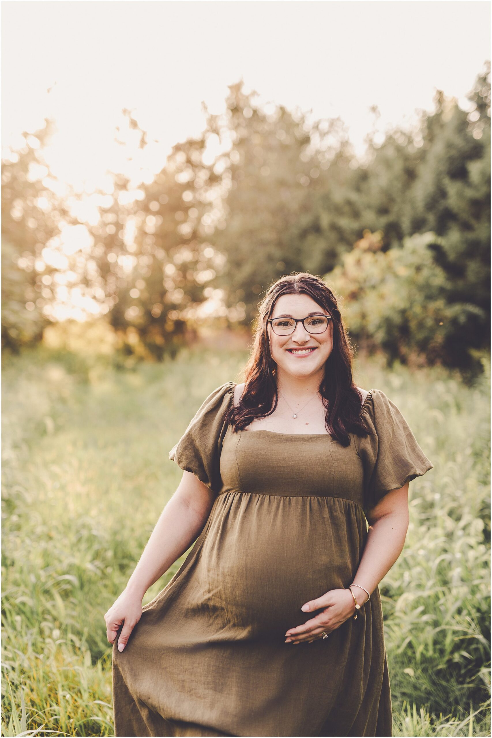 A look at this sunset maternity session in Iroquois County with Iroquois County & Central Illinois photographer Kara Evans Photographer.