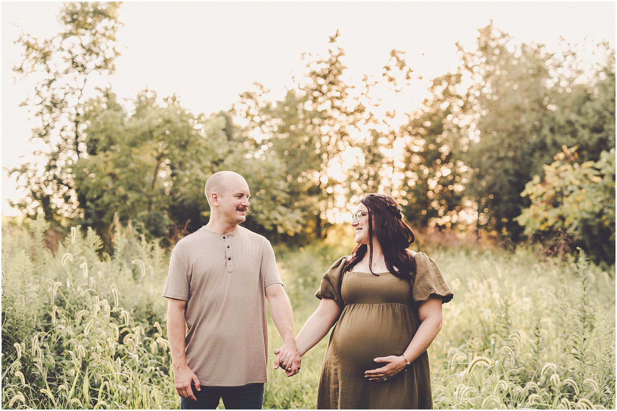 A look at this sunset maternity session in Iroquois County with Iroquois County & Central Illinois photographer Kara Evans Photographer.