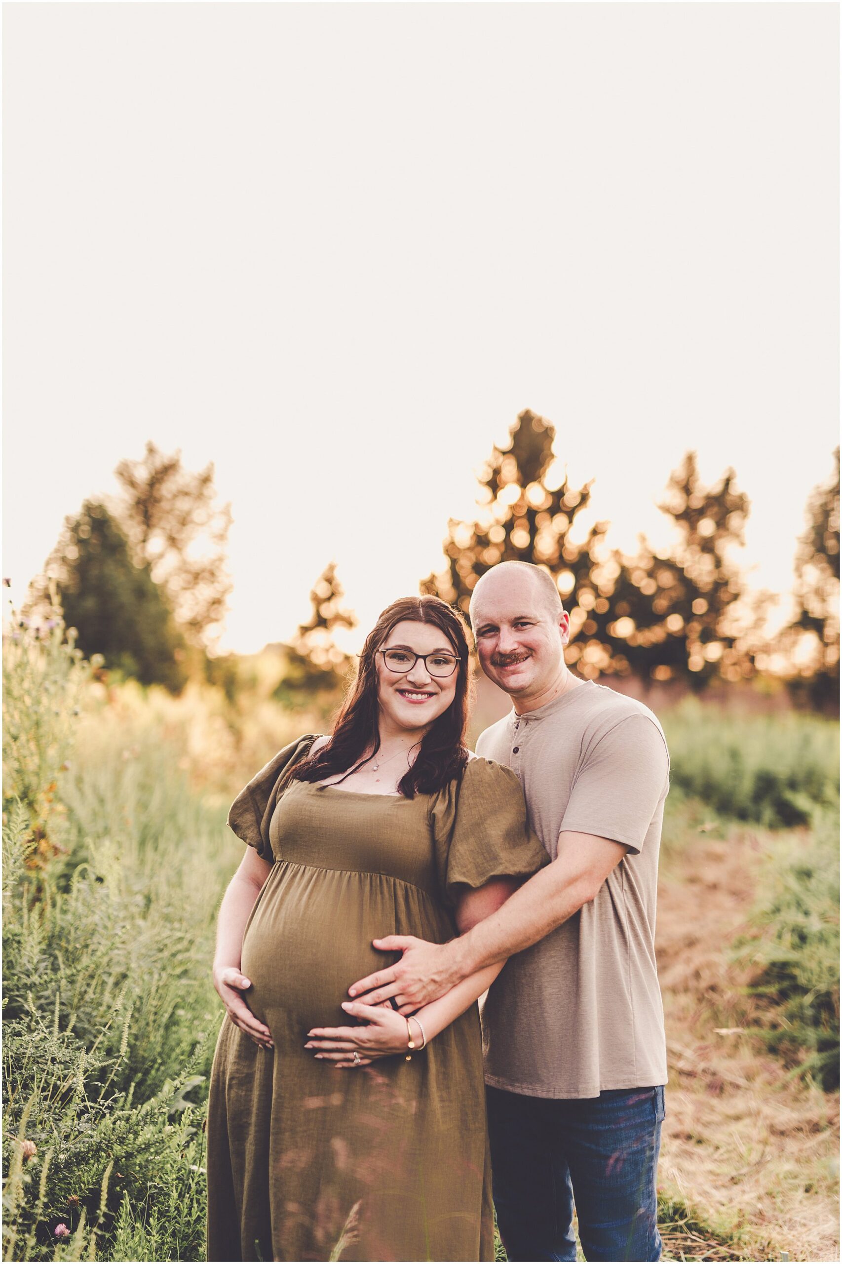 A look at this sunset maternity session in Iroquois County with Iroquois County & Central Illinois photographer Kara Evans Photographer.