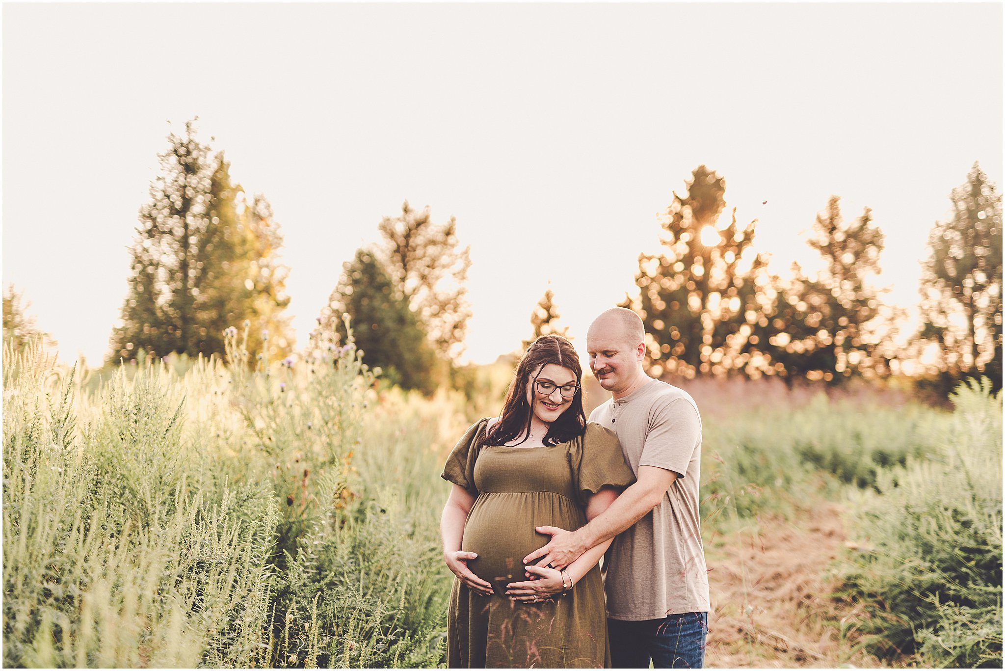 A look at this sunset maternity session in Iroquois County with Iroquois County & Central Illinois photographer Kara Evans Photographer.