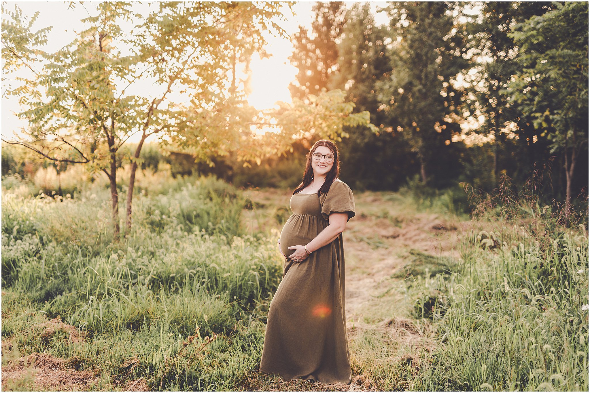 A look at this sunset maternity session in Iroquois County with Iroquois County & Central Illinois photographer Kara Evans Photographer.