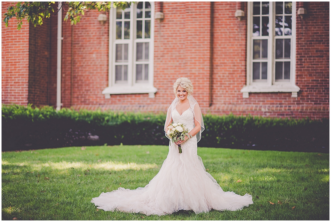 Kara Evans - Kara Evans Photographer - Central Illinois Wedding Photographer - Wedding Wednesday Blog - Wedding Blogger - Advice for Wedding Dress Shopping - Wedding Dress Shopping
