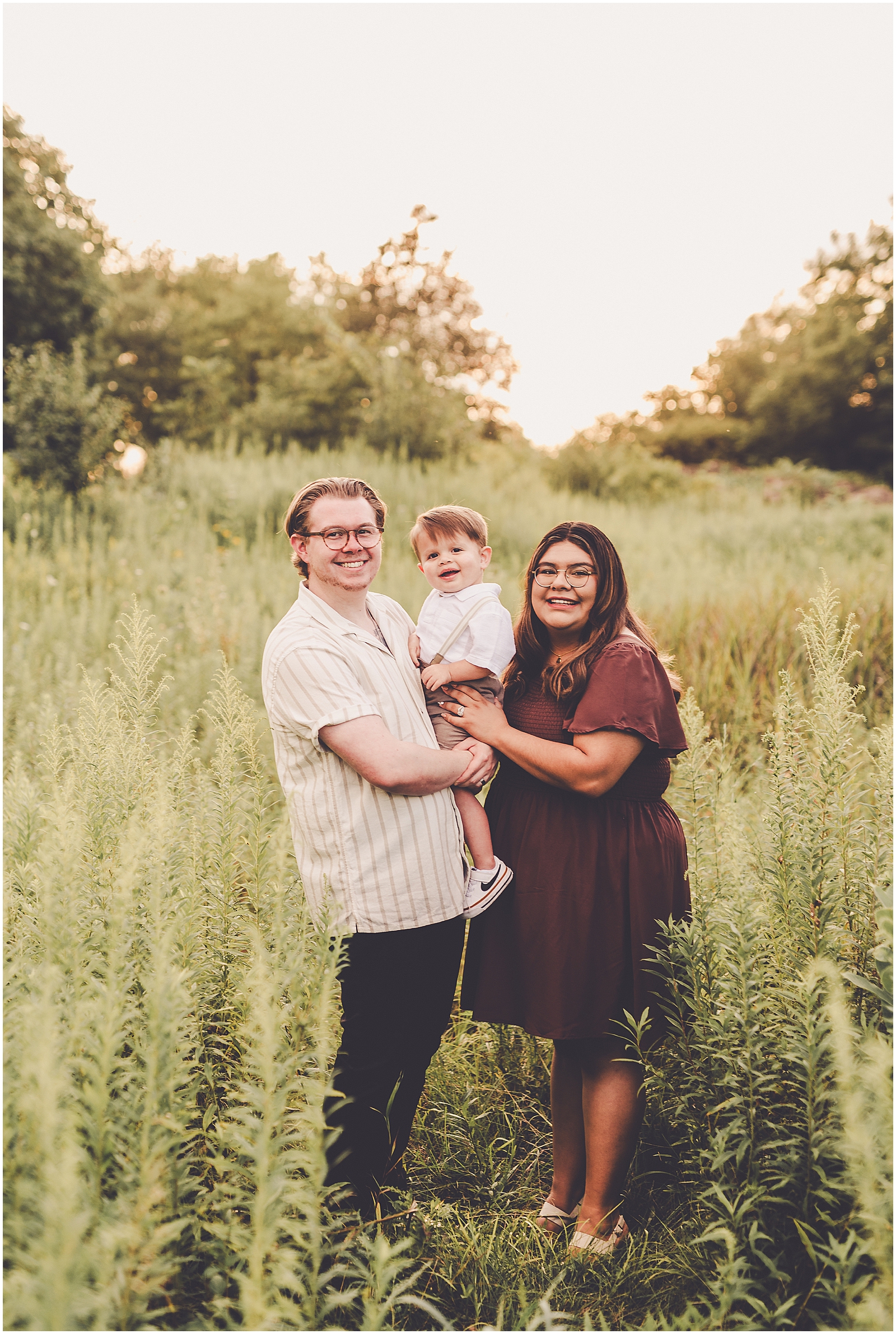Summer sunset family session for the Robinson family with Bourbonnais & Kankakee County family photographer Kara Evans Photographer.